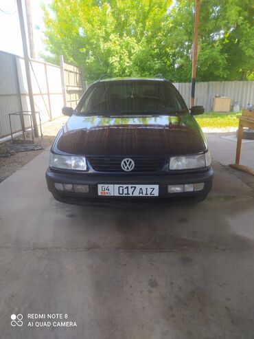 авто универсал: Volkswagen Passat: 1996 г., 1.8 л, Механика, Бензин, Универсал