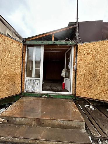 Продажа торговых контейнеров: Модульный торговый павильон/контейнер с крышей - Планировка: одно — 1