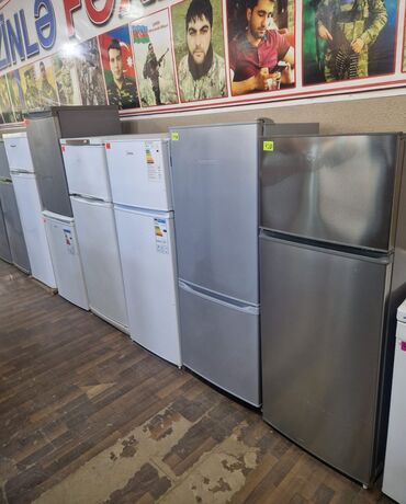 Soyuducular: İşlənmiş 2 qapılı Midea Soyuducu Satılır