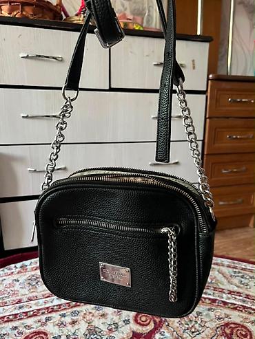 kipling monkey: Сумки в отличном состоянии по 150 Красный рюкзак 200 Черная новая — 6