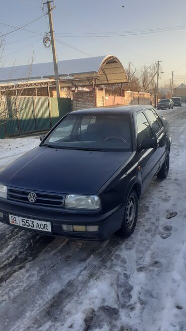 Volkswagen: Volkswagen Vento: 1992 г., 1.6 л, Механика, Бензин, Седан