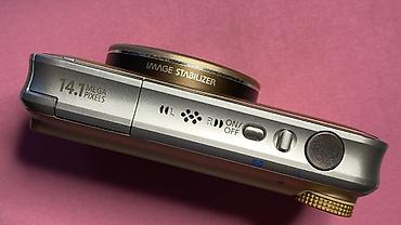 Canon PowerShot SX210 IS fotoaparatı satılır. Qızılı rəngdədir, çox az — 2
