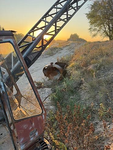 Экскаваторы: Экскаватор, Гусеничный — 8