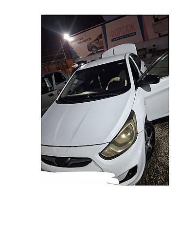 sprinter 4 4: Hyundai Accent: 2013 г., 1.6 л, Автомат, Бензин, Седан — 3
