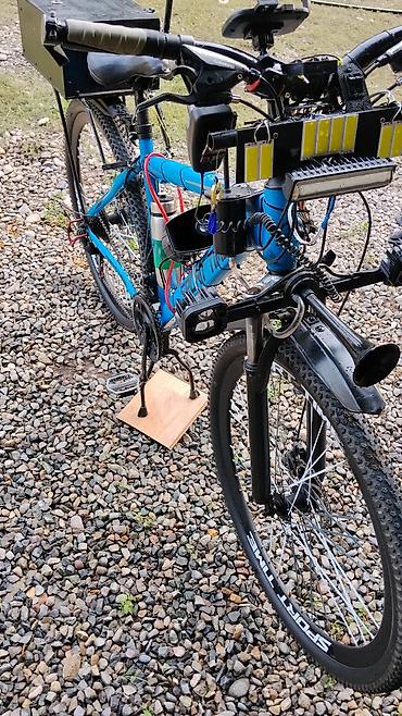 bmw oturacaqlar: 29-luq velo işiqlari siqnali 2 təkəri təzə dəyisib akmyatoru təzə — 6