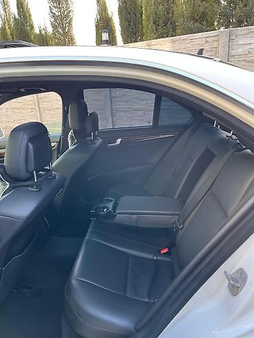 mercedes benz e250: Mercedes-Benz C 250: 1.8 l | 2014 il Sedan — 6