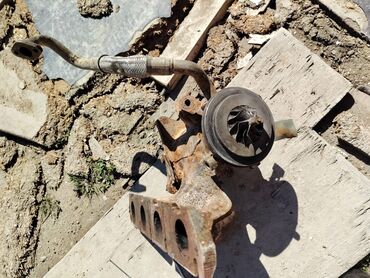 Motor üçün digər detallar: Məhsul: Dizel mühərrik üçün ehtiyat hissələri dəsti Təsvir: - Turbin — 1