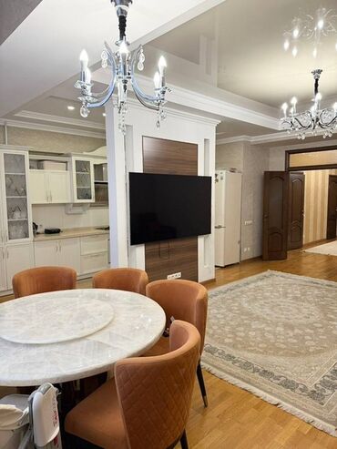 аренда квартир на долгий срок филармония: 4 комнаты, 210 м², Элитка, 8 этаж, Дизайнерский ремонт