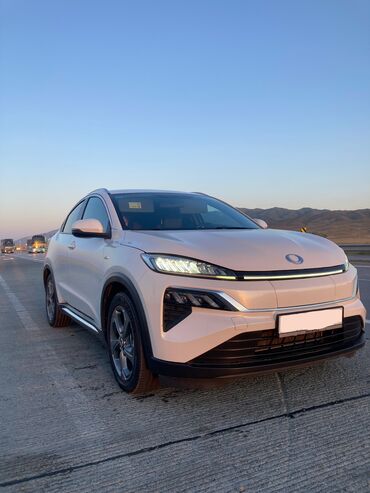 зарядное устройство для электромобиля: Honda : 2022 г., 0.1 - engine capacity л, Вариатор, Электромобиль, Хетчбек