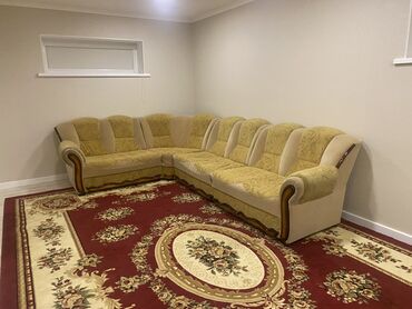 Мебель: Угловой диван, цвет - Коричневый, Б/у