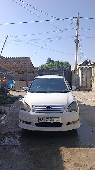 Транспорт: Toyota Ipsum: 2003 г., 2.4 л, Автомат, Бензин, Минивэн — 2