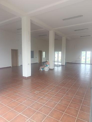 prodaja kuca leskovac: Izdaje se lokal 160m2 pogodan za razne namene posla u sklopu lokala — 5