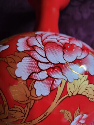 Ostali kućni dekor: Vaza nova iz 40,50ih. jing dezen kineski porcelan zar crvene na lalafo.rs — 14 Ostali kućni dekor: Vaza nova iz 40,50ih. jing dezen kineski porcelan zar crvene — 14