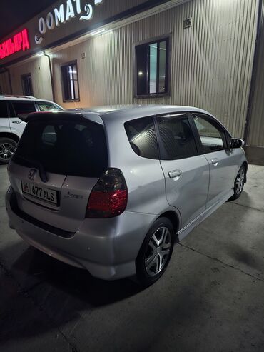 поперечный рейлинг: Honda Fit Aria: 2008 г., Автомат, Бензин, Хетчбек