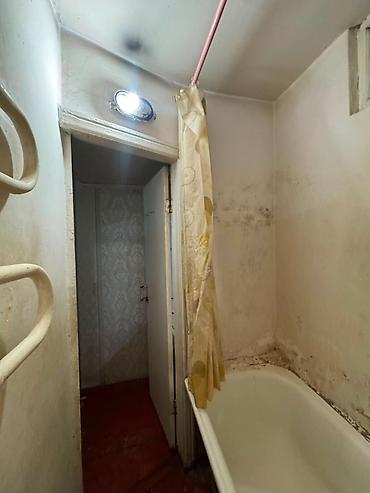 цена ош: 2 комнаты, 43 м², Ошский рынок / базар Индивидуалка, 2 этаж, Требуется ремонт — 4
