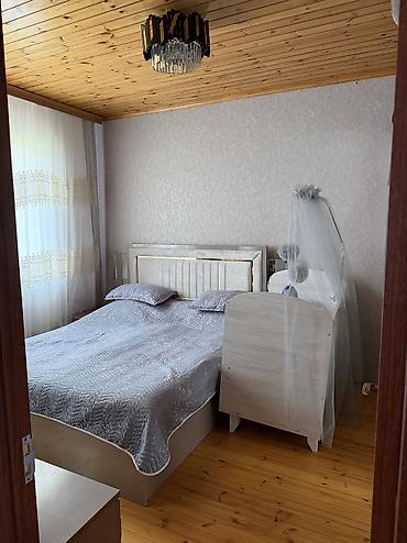 gencede satilan ucuz heyet evleri: 6 sot həyətyanı sahədə yerləşən 2 mərtəbəli həyət evi satılır. 🏡 Evin — 7