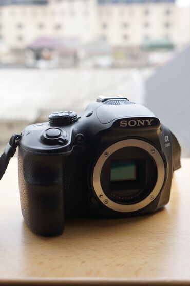 sony hd kamera: Sony Alpha a3000 (Body) E-mount 20.1 Megapixels 100-16000 ISO 1080p