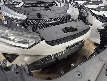 Бампер и комплектующие: Бампер Toyota, Новый, Оригинал — 18
