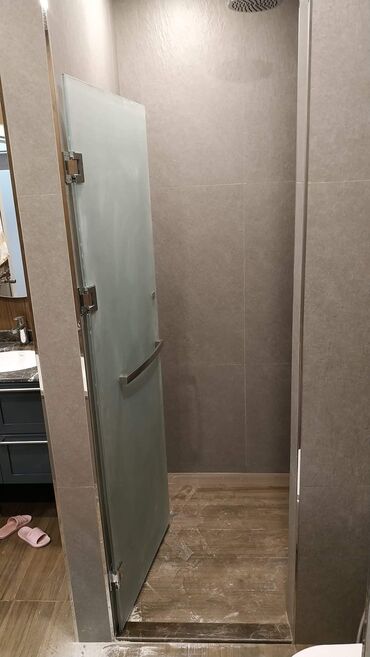 Duş kabinaları, arakəsmələr: Yeni Üstü açıq kabina, Künc üçün, Ödənişli çatdırılma — 14