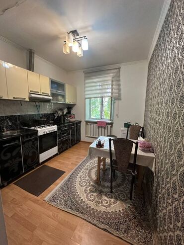 Продажа домов: 2 комнаты, 60 м², Индивидуалка, 2 этаж, Косметический ремонт