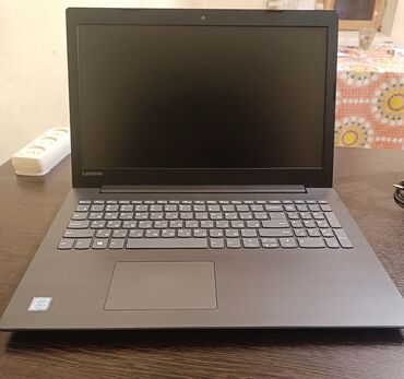 Lenovo: İşlənmiş Lenovo IdeaPad, 15.6 ", Intel Core i5, 256 GB