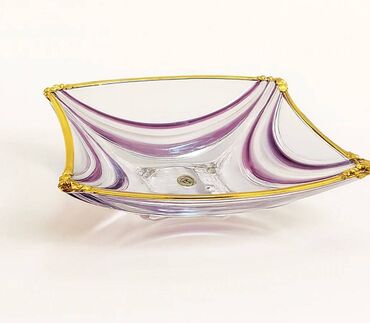 стол сервировочный: Ваза - блюдо - салатник Domino от SOGO. Это великолепная миска для