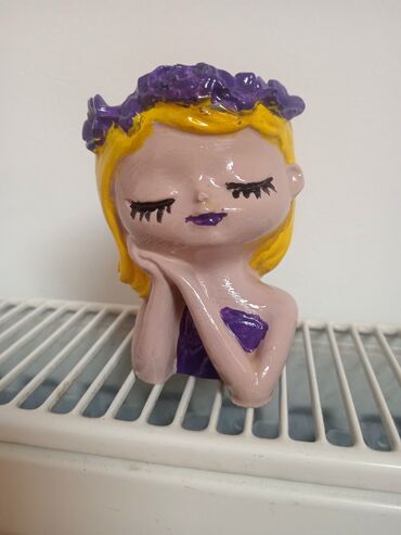 Figurice i makete: Ručno rađene dekorativne figurice devojčica sa venčićima od cveća – — 6