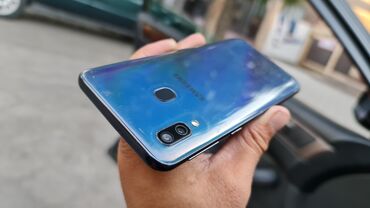 Мобильные телефоны и аксессуары: Samsung A40 | 64 ГБ цвет - Черный