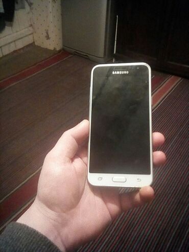 Samsung Galaxy J3 2016, 1 TB, rəng - Qara, İki sim kartlı