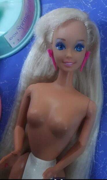 каляска для куклы: Продам винтажную куклу барби "Tottali hair barbie " 1993года выпуска