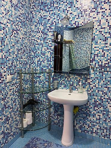 Продажа квартир: 4 комнаты, 130 м² — 30