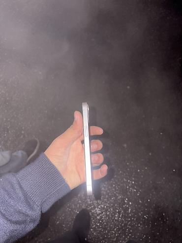 go pro qiyməti: IPhone 13, Ağ, Qırıq — 3