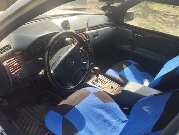 Mercedes-Benz: Mercedes-Benz E-Class: 2.2 l | 1998 il Sedan — 12