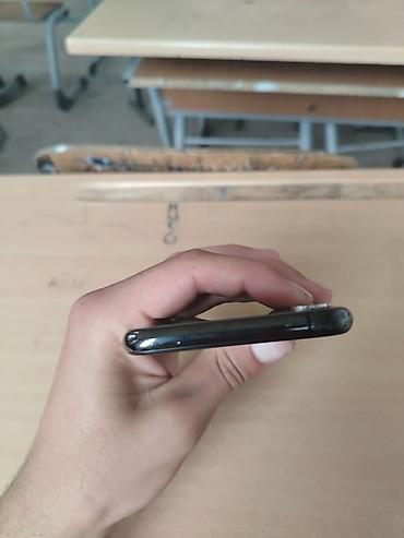 Apple iPhone: IPhone Xs, 64 GB, Qara, Face ID — 9