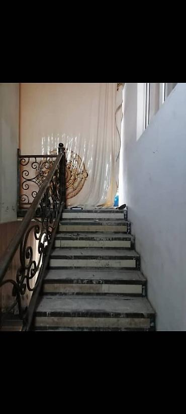 Продажа коттеджей и домов: Просторный дом с большим крытым двором и меблировкой. - Крытый — 6