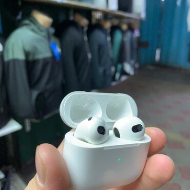 беспроводные наушники оригинал: Бир кулагы жакшы иштевей атат AirPods 3 го поколения без царапин