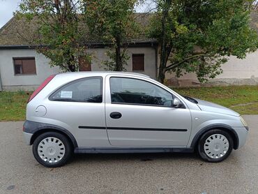 Opel: Opel Corsa: 1.2 l | 2002 г. 200000 km Hečbek na lalafo.rs — 8 Opel: Opel Corsa: 1.2 l | 2002 г. 200000 km Hečbek — 8