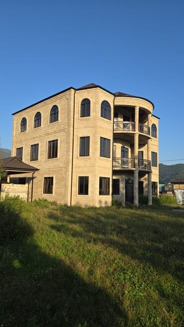 Həyət evləri və villaların satışı: 10 otaq, 650 kv. m — 2