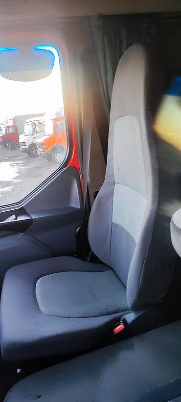 Эвакуаторы: Эвакуатор, Renault, 2004 г., Прямая — 8