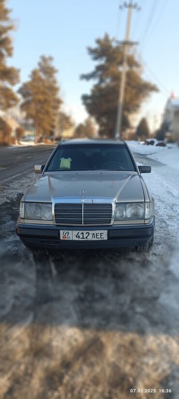 мерседес бенц w202: Mercedes-Benz W124: 1990 г., 3 л, Механика, Дизель, Универсал