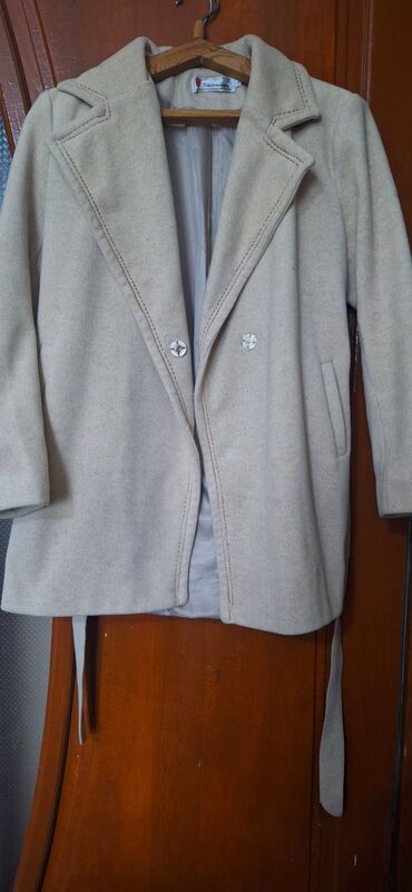 женские классические пальто: Пальто L (EU 40), цвет - Бежевый