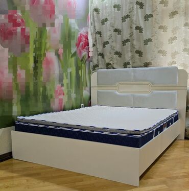 Кровати: Б/у, Двуспальная кровать, Без подьемного механизма, С матрасом, Без выдвижных ящиков, Азербайджан