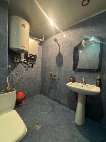 Köhnə tikili: Bakı, Bakıxanov qəs., 2 otaqlı, Köhnə tikili, m. Neftçilər, 39 kv. m — 14