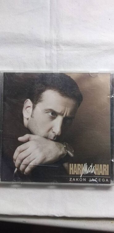 Knjige i stripovi: Cd domaca zabavna muzika,cena za kom. II — 6