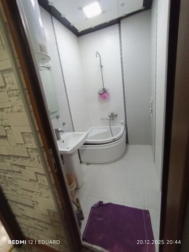 Uzunmüddətli kirayə mənzillər: Otaq yoldawi axdarilir evde hal hazirda bir nefer qalir 3 neferse — 8