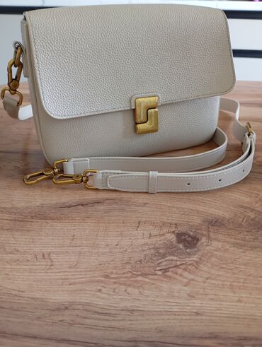 Классические сумки: Сумки из от 500 до 5000 сом — 17