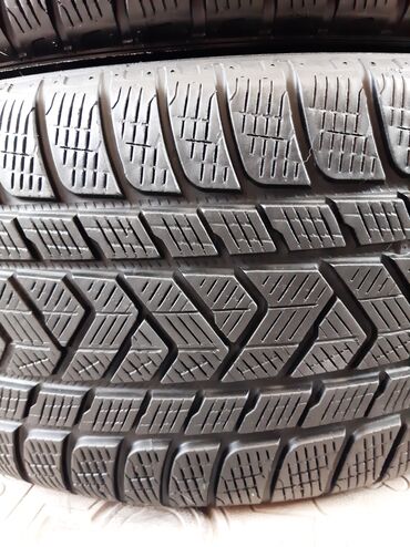 Шины: Шины 275 / 45 / R 21, Зима, Б/у, Комплект, Pirelli