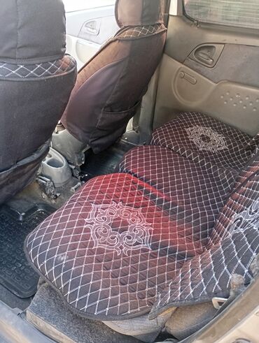 Toyota: Toyota Yaris Verso: 2000 г., Механика, Бензин, Минивэн — 10