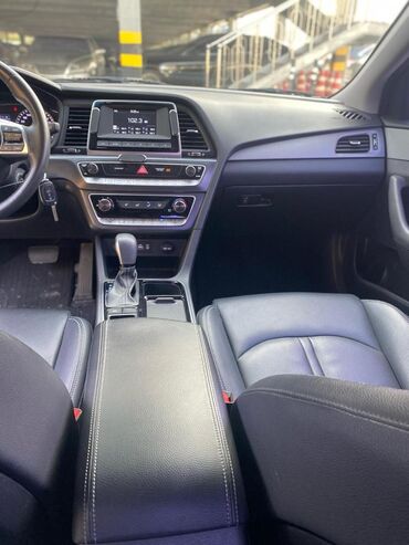 Hyundai: Hyundai Sonata: 2017 г., 2 л, Типтроник, Газ, Седан — 13