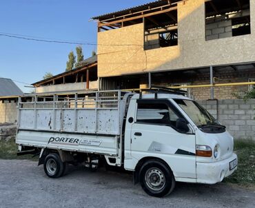 Hyundai: Hyundai Porter: 2003 г., 2.5 л, Механика, Дизель, Внедорожник